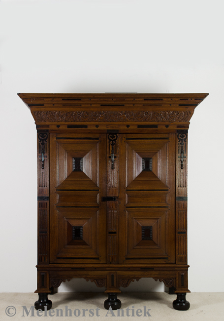 Wellenschrank