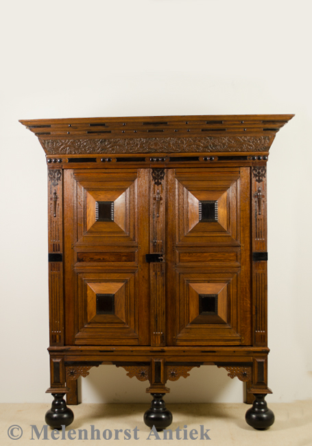 Wellenschrank