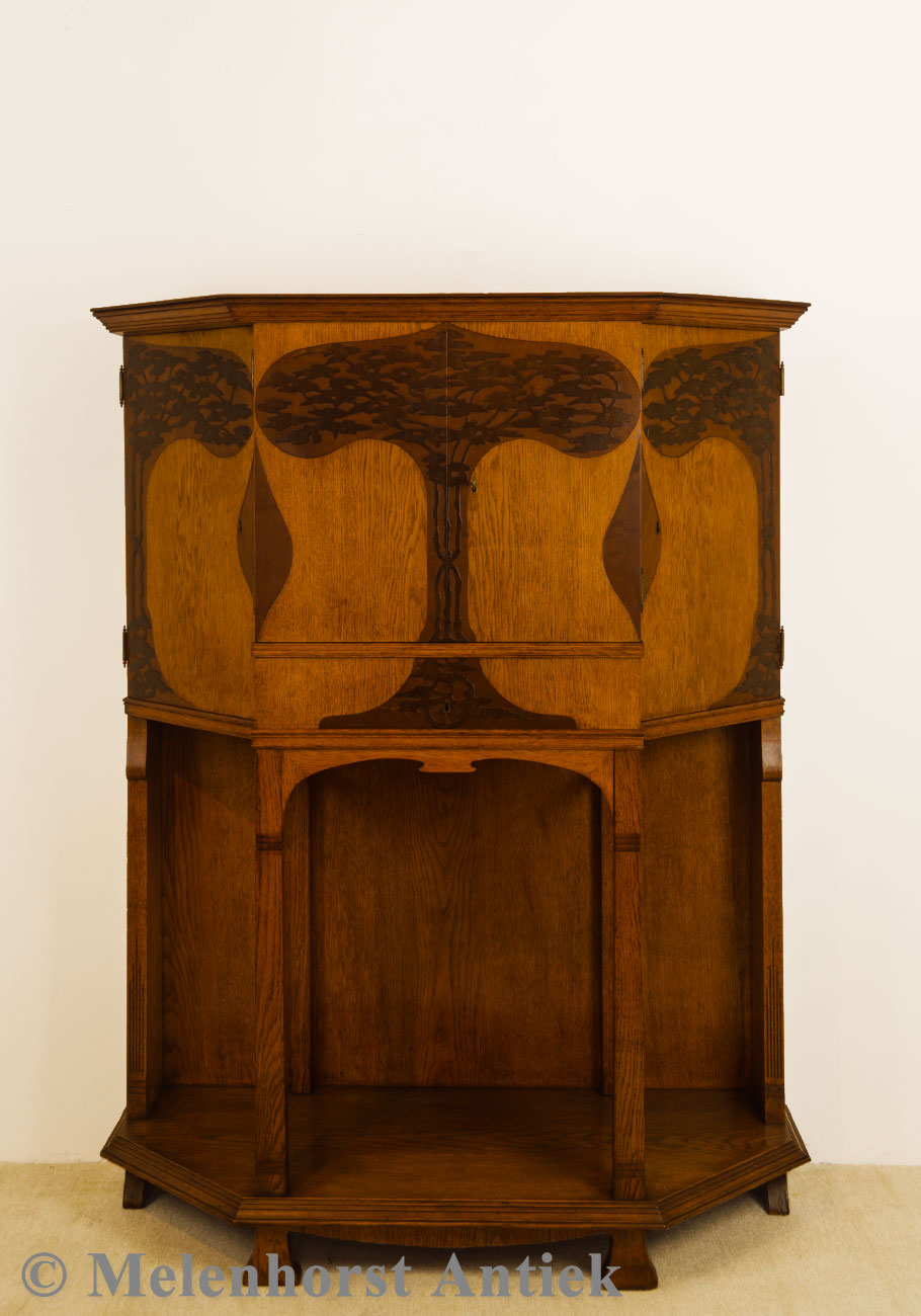 Jugendstil Schrank