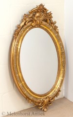 Antiker ovaler Spiegel