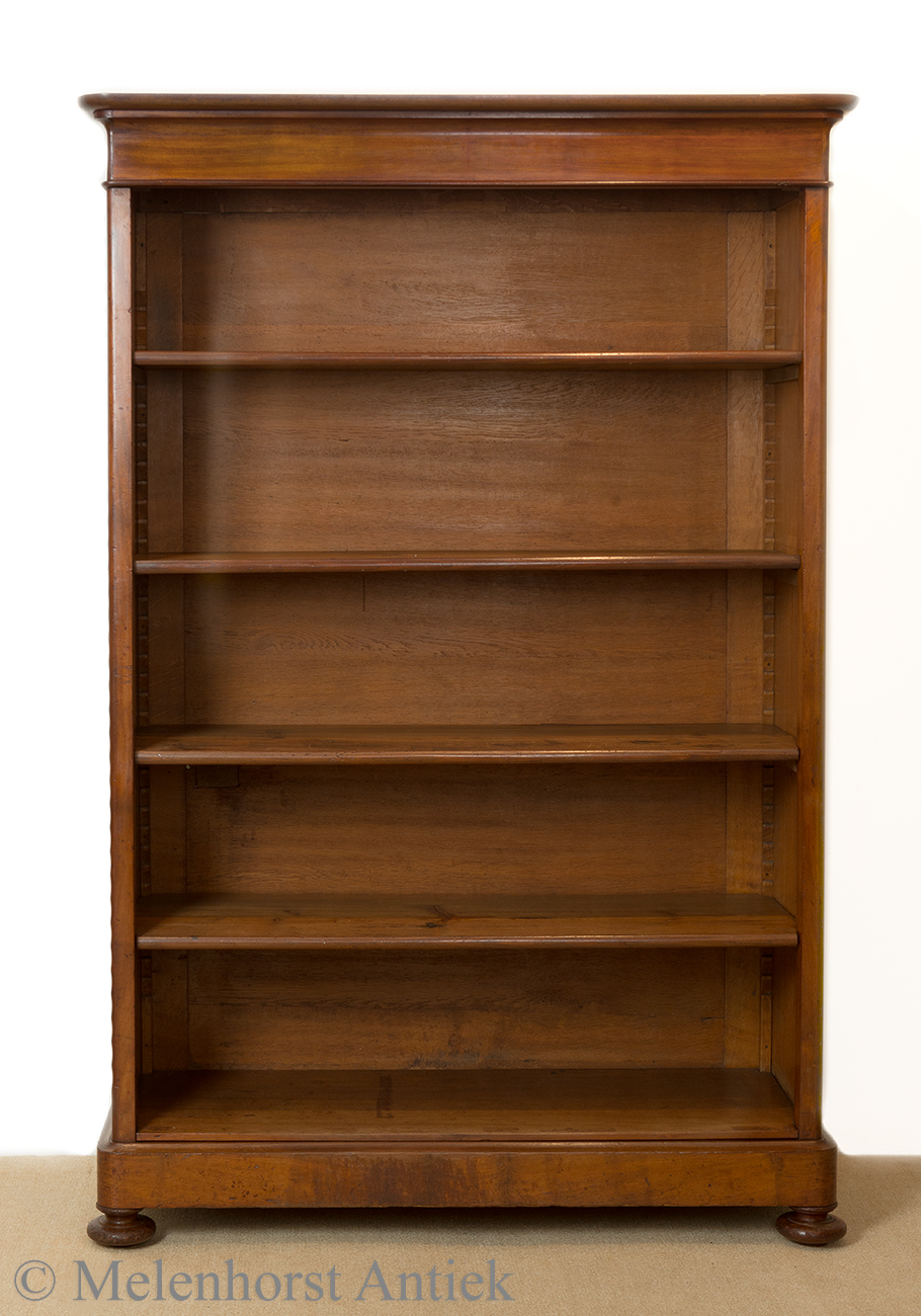 antikes Bücherregal